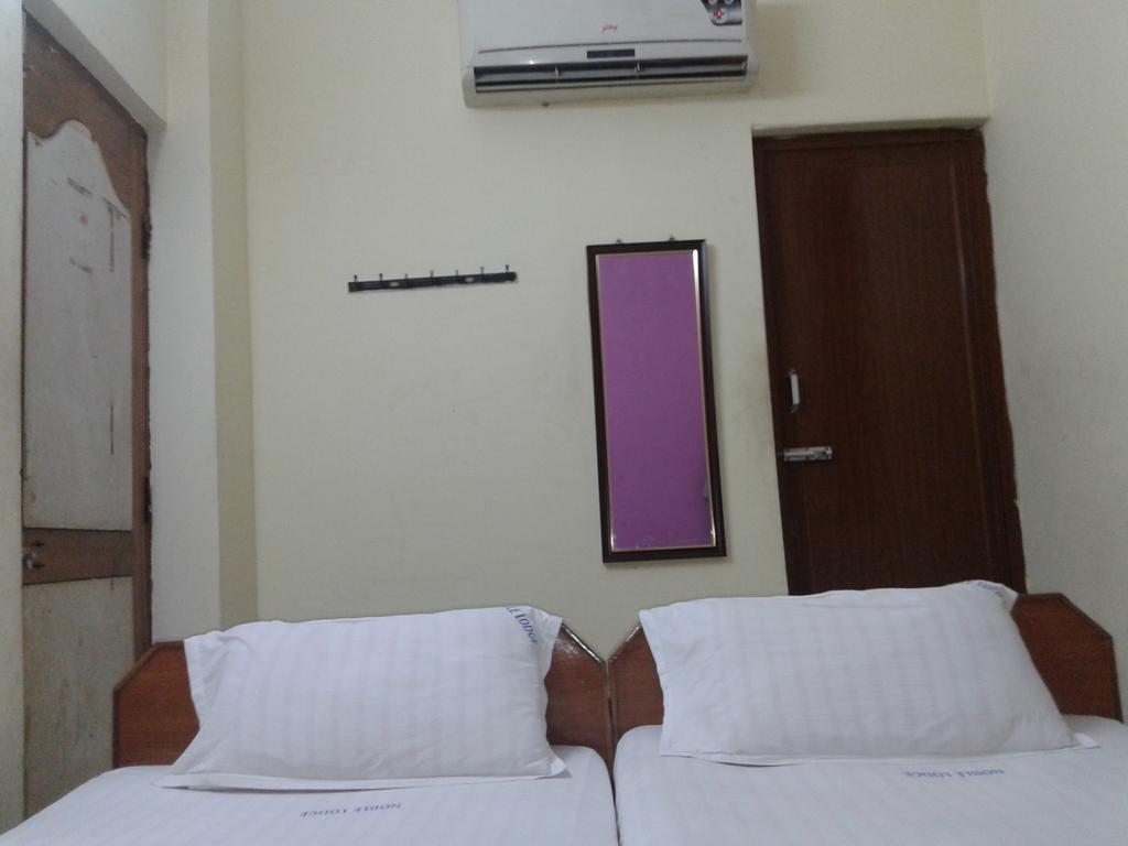 Noble Residency Hotel Tirupati Kamer foto